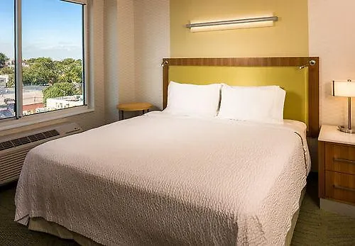 Springhill Suites By Marriott New York Laguardia Airport Hotel